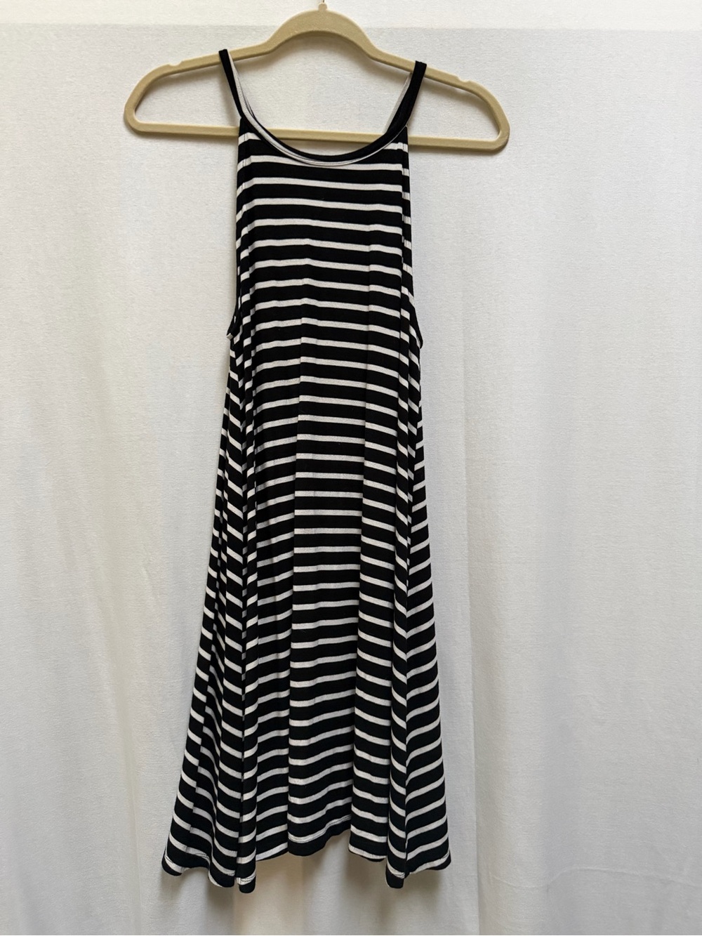 Old Navy Black and White Striped Sundress  Jersey Knit Stretch Simple comfort